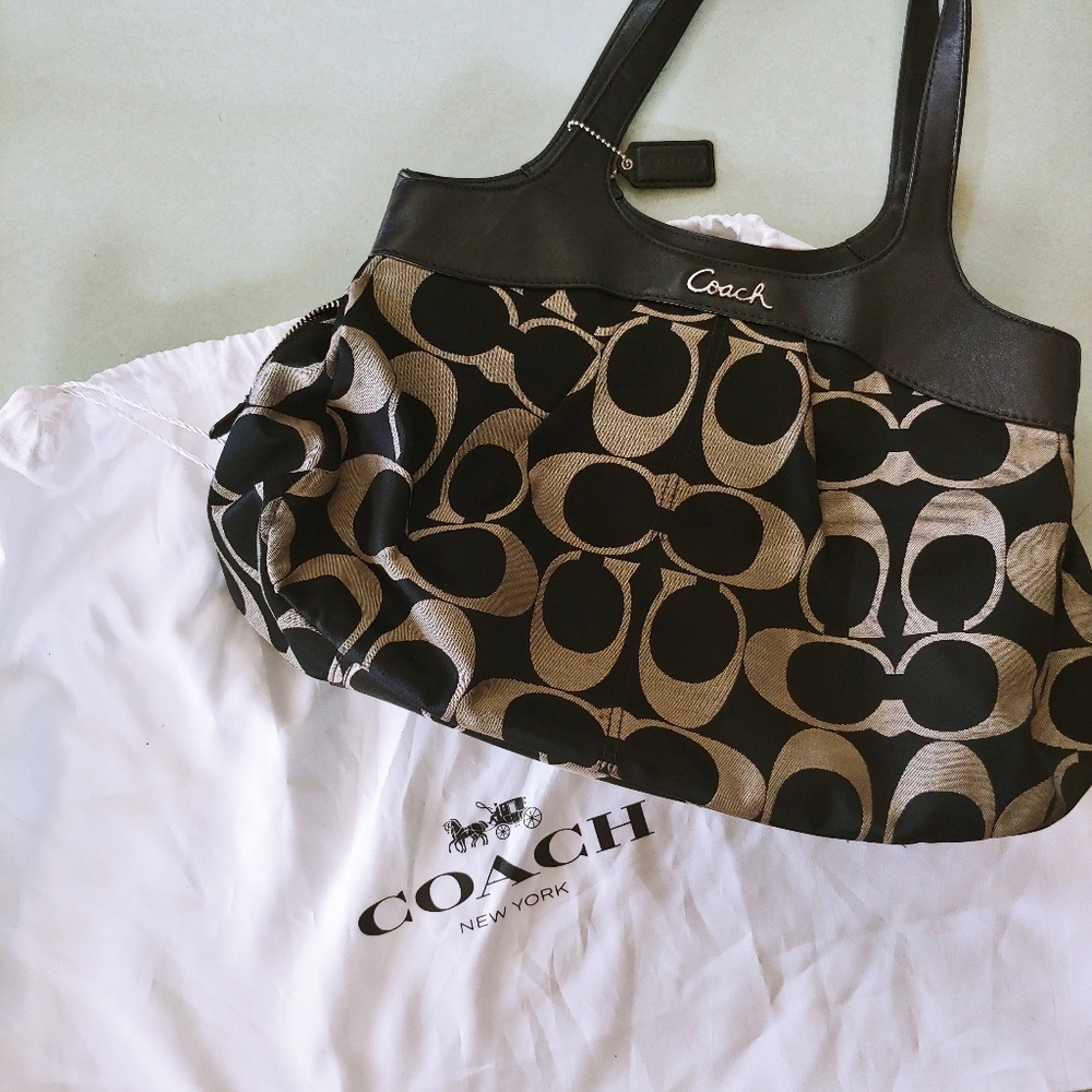 "last chance "COACH Bag